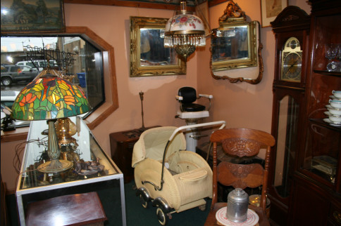 Antiques, Vintage Furniture, Antique Jewelry Buffalo, NY Side By ... antique furniture and jewelry for every taste. We also take inventory from estate sales and estate liquidation. Look below for some photos of the shop ... - Antiques, Vintage Furniture, Antique Jewelry Buffalo, NY Side By